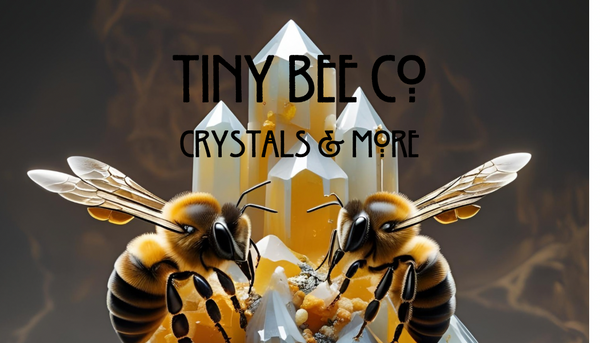 The Tiny Bee Co, LLC logo