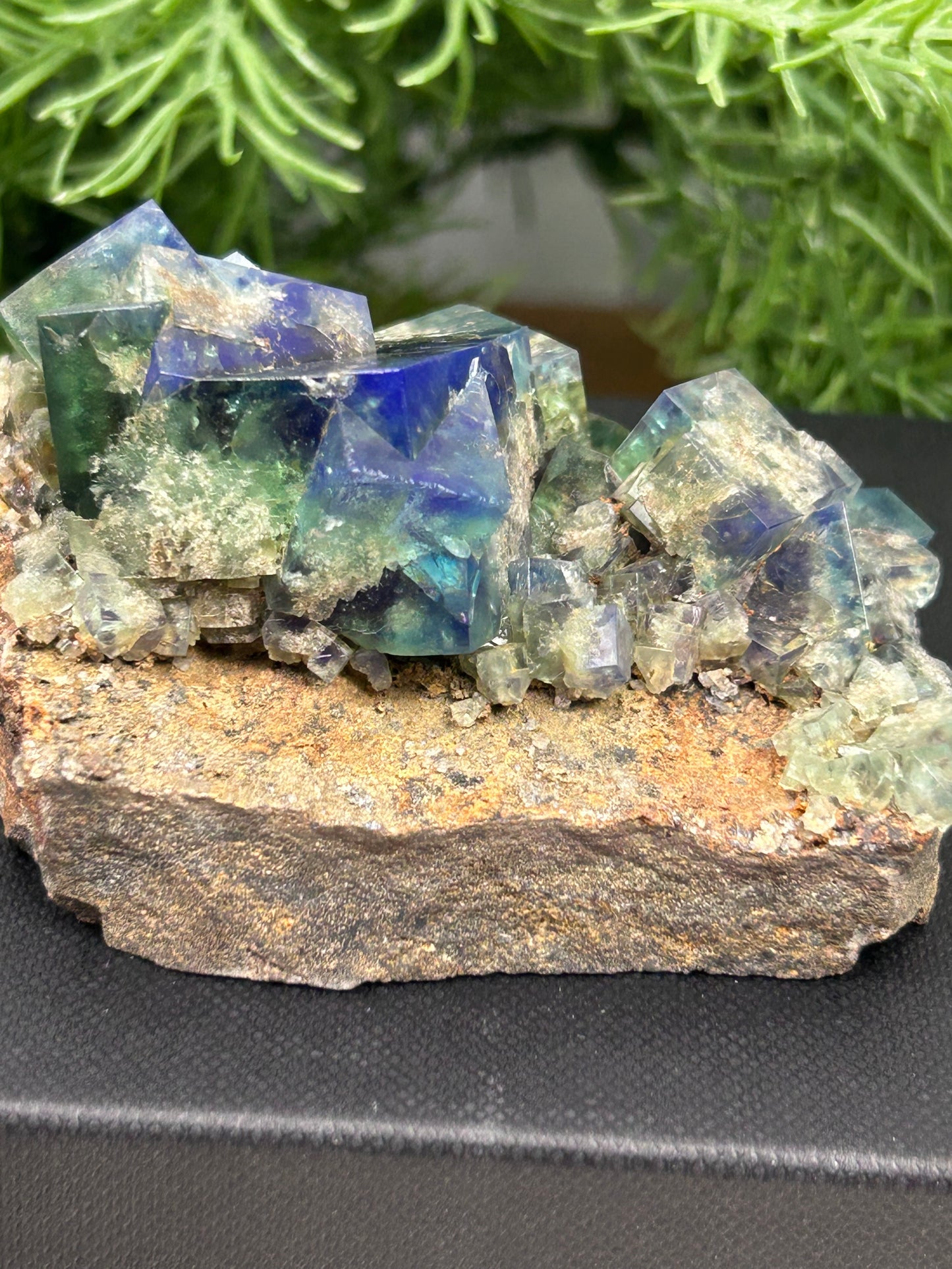 Pyjama Pocket Cubic Fluorite