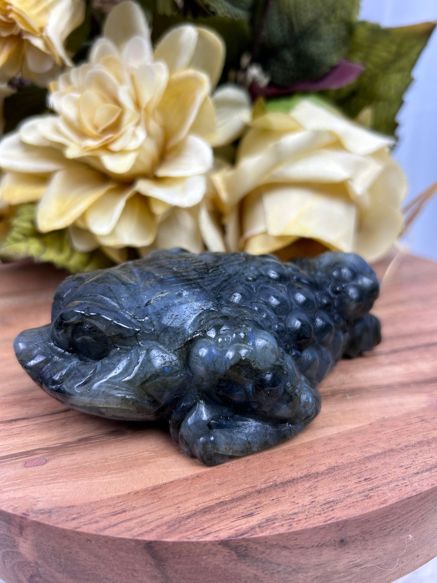 Labradorite Money Toad (Hand Carved)
