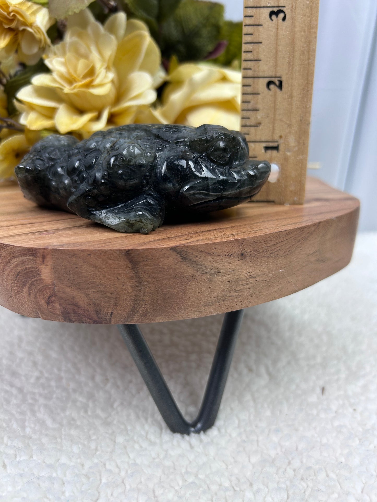 Labradorite Money Toad (Hand Carved)