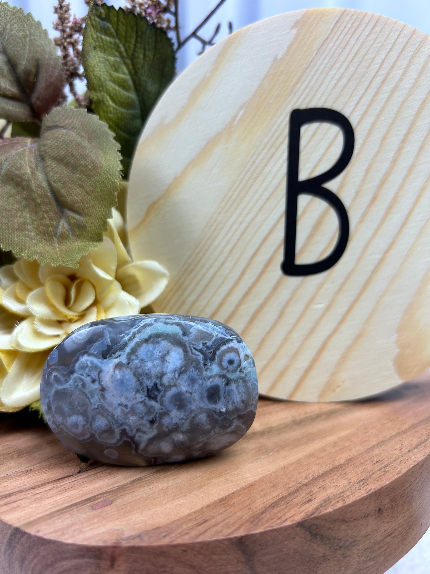 Black Flower Agate Palm Stone B