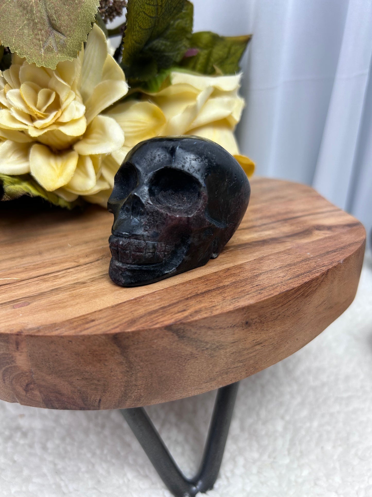 Garnet Skull