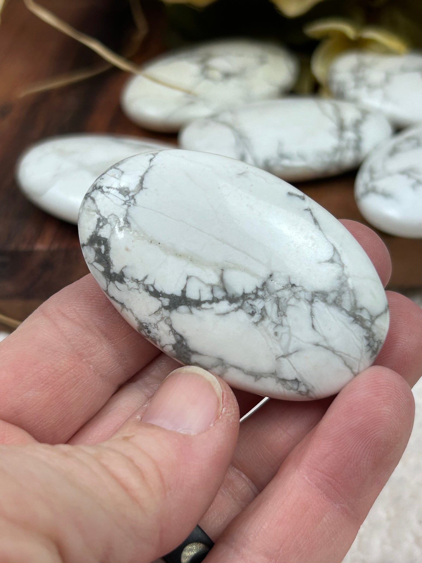 One (1) Howlite Palm Stone - Intuitively Chosen