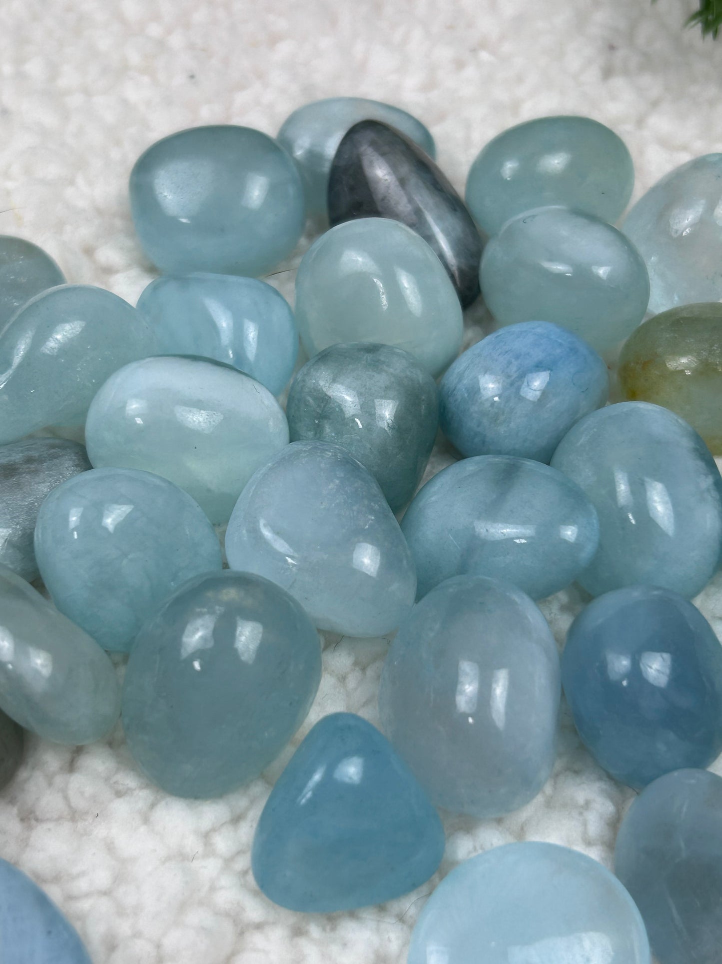 One (1) Aquamarine Medium Tumble - Intuitively Chosen