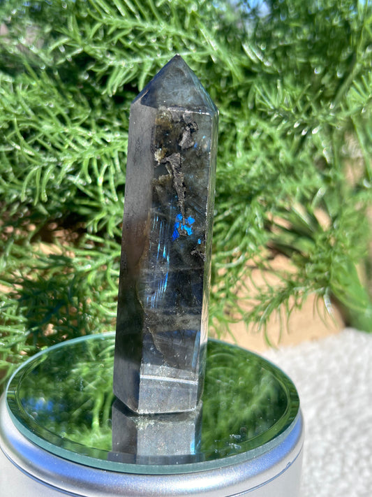 Labradorite Point #1