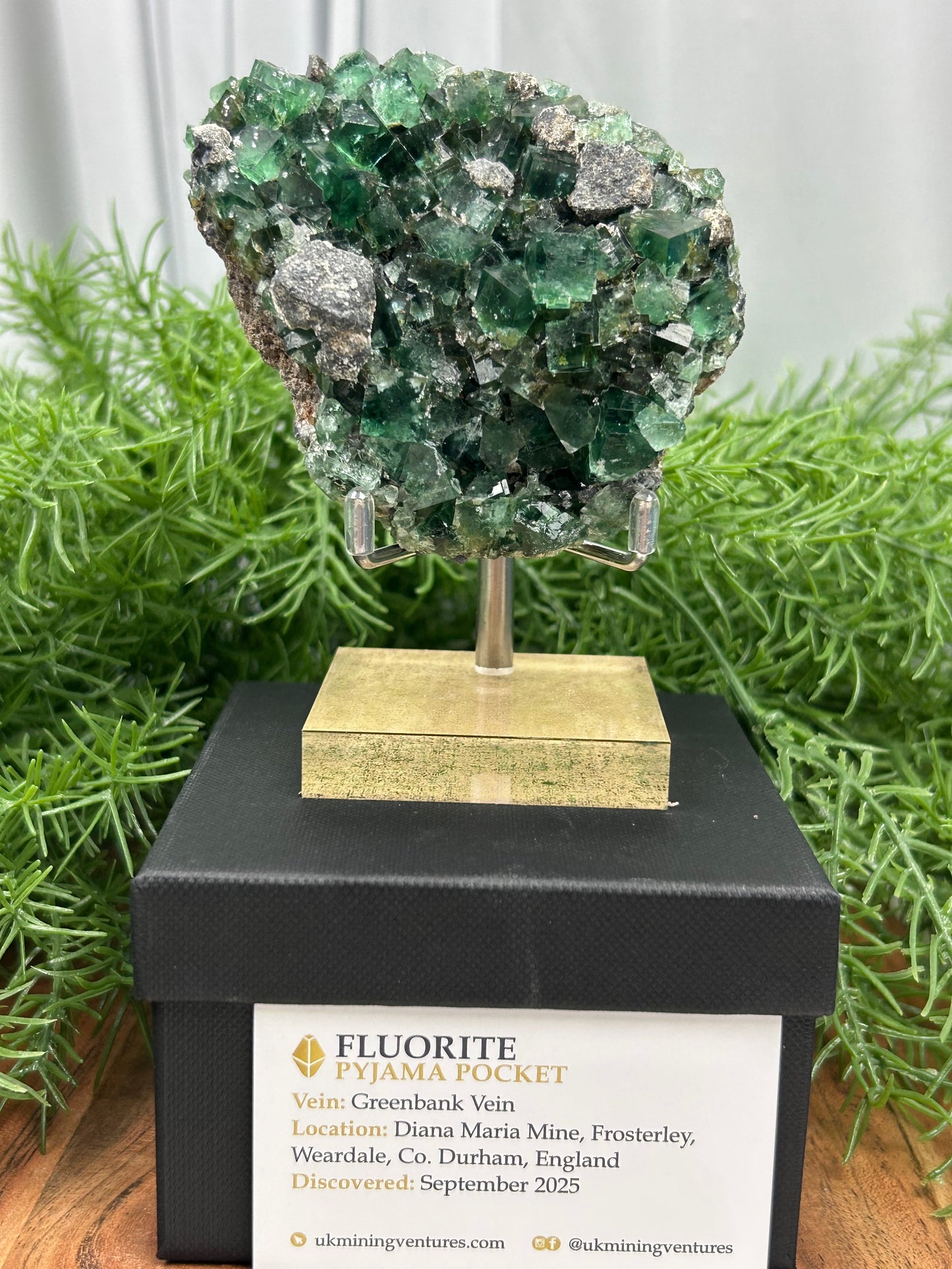Pyjama Pocket Cubic Fluorite