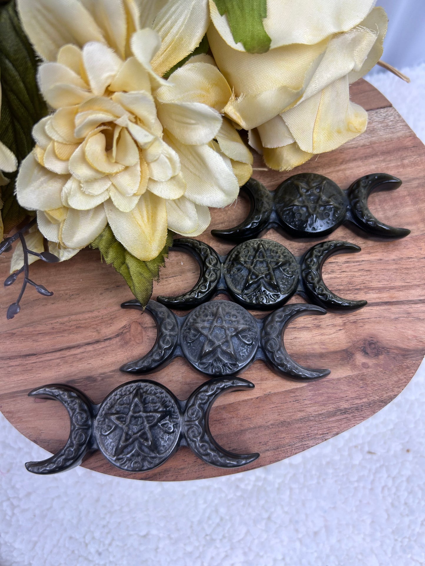 Triple Moon Carving