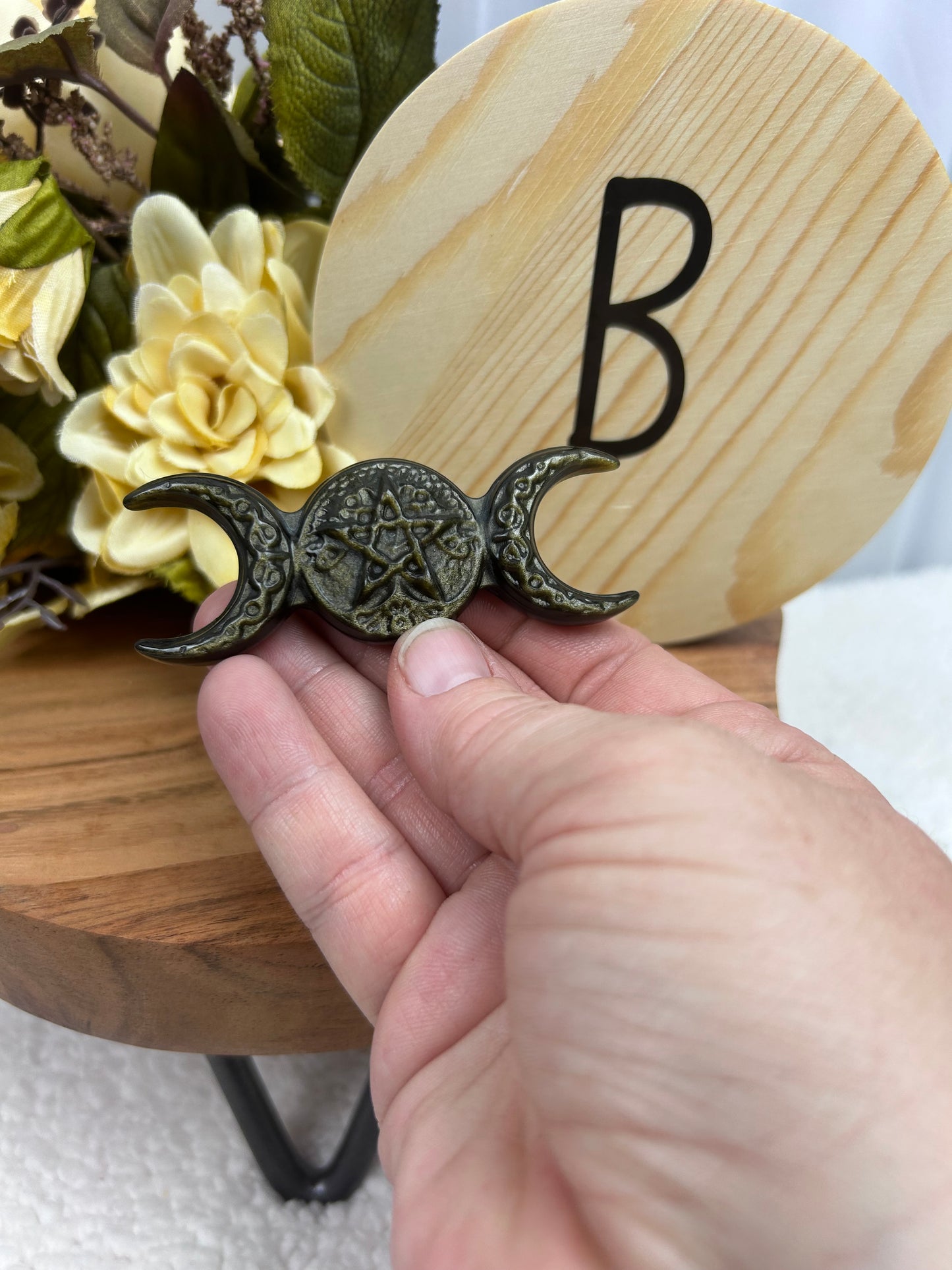 Triple Moon Carving